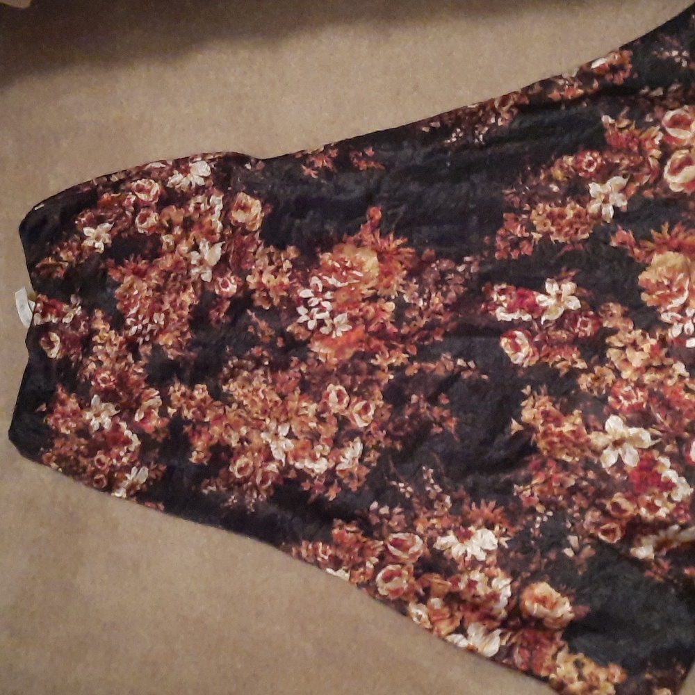 NEW MAXI SKIRT